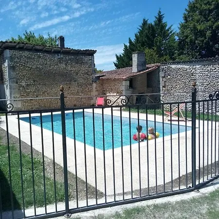 Saint Aignan 12 People Nyaraló